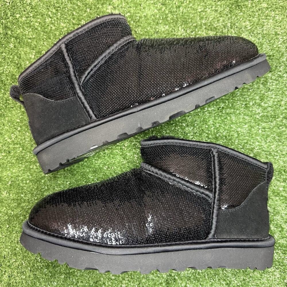 UGG CLASSIC ULTRA MINI MIRROR BALL BLACK SEQUIN SPARKLE ANKLE BOOT SIZE 7 WOMEN